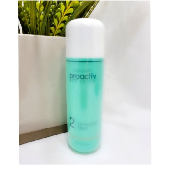 Rodan + Fields Proactiv Revitalizing Toner - Picture 1 of 3